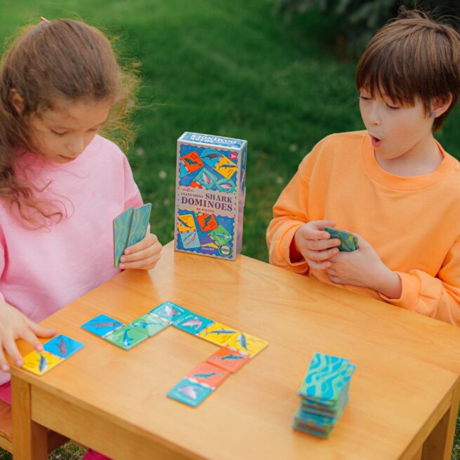 eeBoo Dominoes - Giant Shiny Shark - Image 3