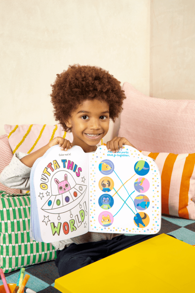 Ooly Playful Pages Activity Book – Pets in Space - Image 2